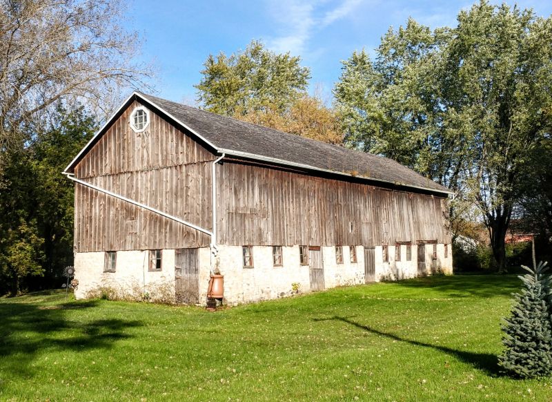 Who Does Barn Foundation Repairs